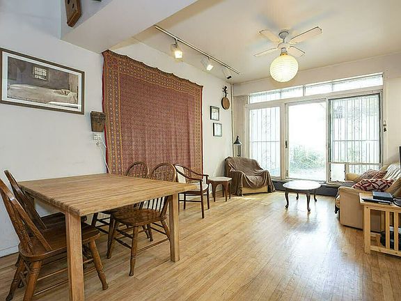 4th image of 509 W 23rd St