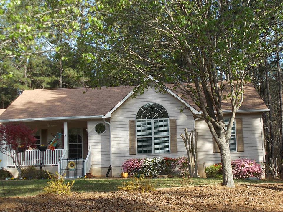 1st image of 102 Buckeye Ln
