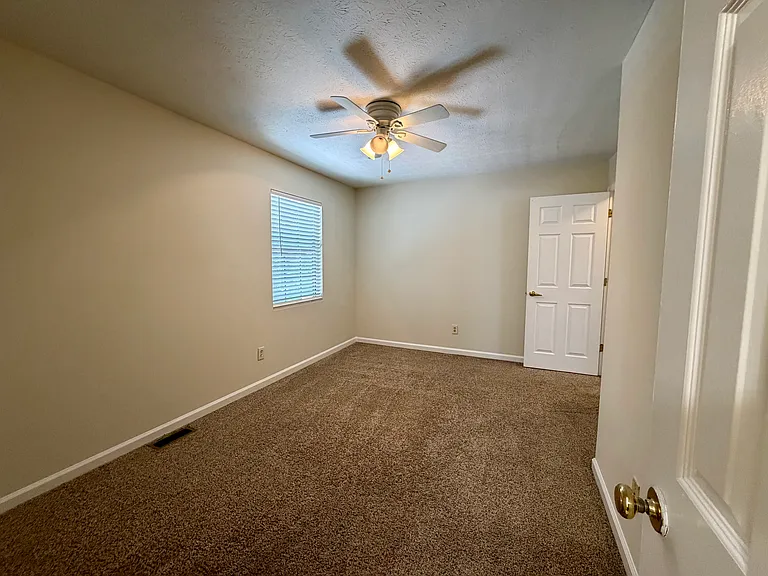 1455 Springleaf Cir SE — Photo 10