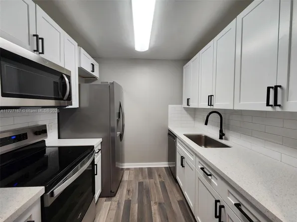13450 SW 3rd St APT 409D, Hollywood, FL 33027