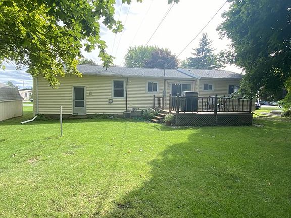 4th image of 3028 Wilson St