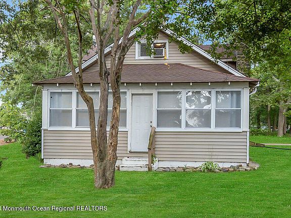 2nd image of 730 Morris Boulevard
