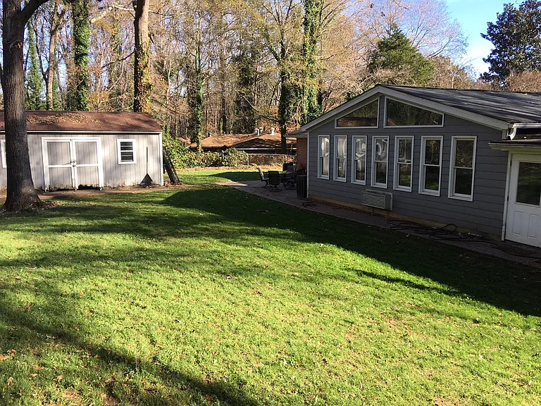 3032 Valley Cir — Photo 3