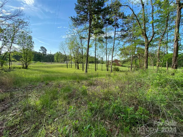 3259 Hollis Rd, Ellenboro, NC 28040