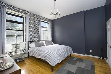 Rented by Space Marketing Shop
