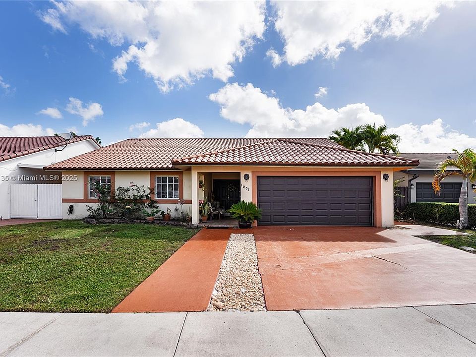 1st image of 1001 NW 127th Pl
