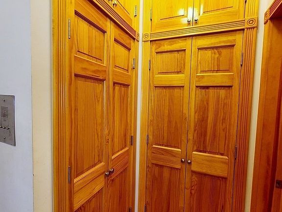 2nd image of 328 W 76th St APT 3A