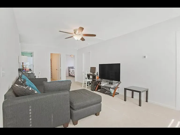 243 Weeping Cypress Dr — Photo 9