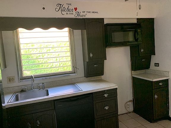 5th image of 15602 Gouwens Ln