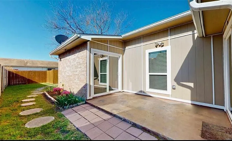4511 Chapman St — Photo 25