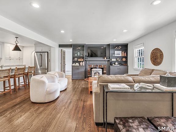 4th image of 66 Cayer Circle