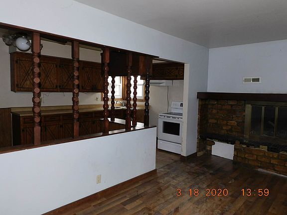 3rd image of 8560 Van Buren St NE
