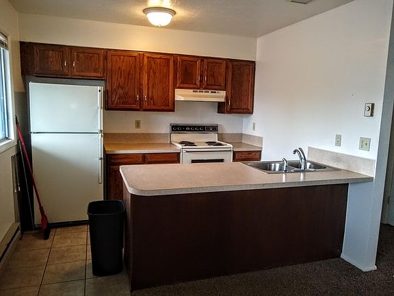 3rd image of 1380 Jefferson Ave APT 3