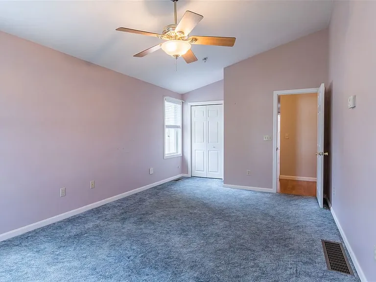 19 Jennifer Dr — Photo 14