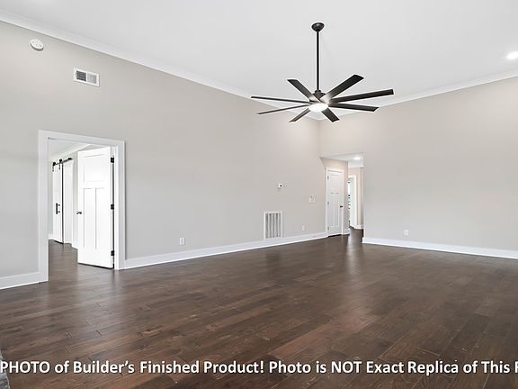 5th image of 213 Hereford Farm Lot 213