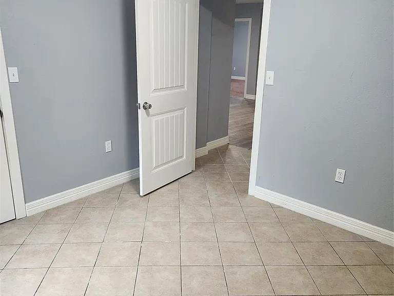 1311 Carlisle St — Photo 23