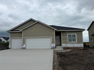 1662 SW Maplewood Dr, Grimes, IA 50111