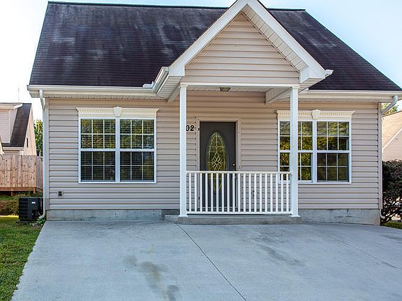 2nd image of 902 Firefly Way