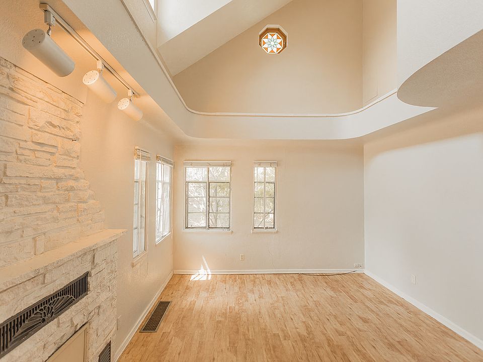 1837 Baseline Living Room
