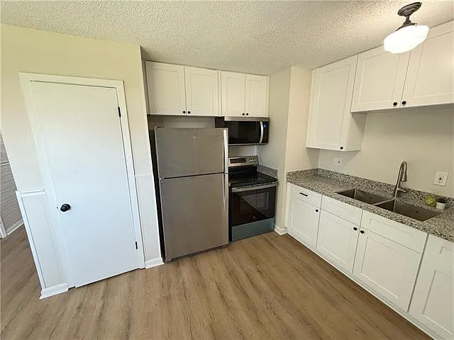2705 Britannica Dr — Photo 5