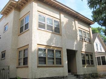1st image of 3249 Harriet Ave