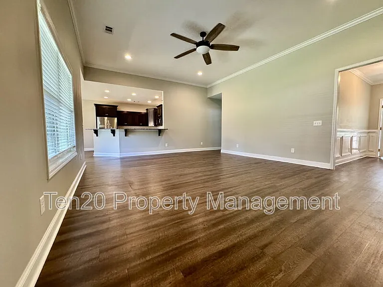 488 Lee Road 288 — Photo 4