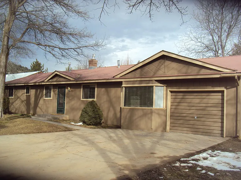 166 Hermosa Dr — Photo 2