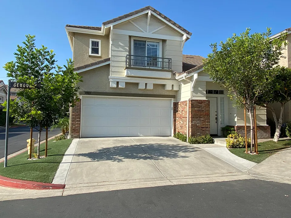 30805 Genova Ct