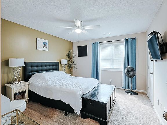 2nd image of 4616 Lomax Ct. #9B