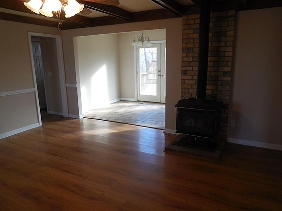 5th image of 1712 Winding Way