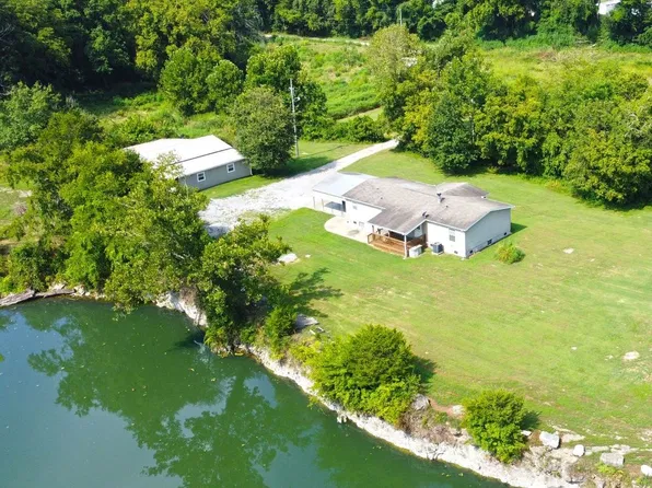 114 Drivers Ln, Gallatin, TN 37066