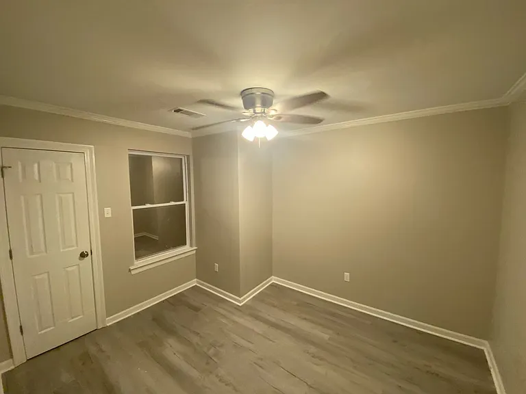 5212 Jackson Ave — Photo 6