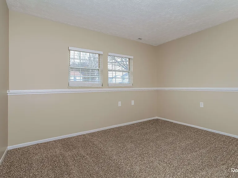 6883 Bennell Dr — Photo 7