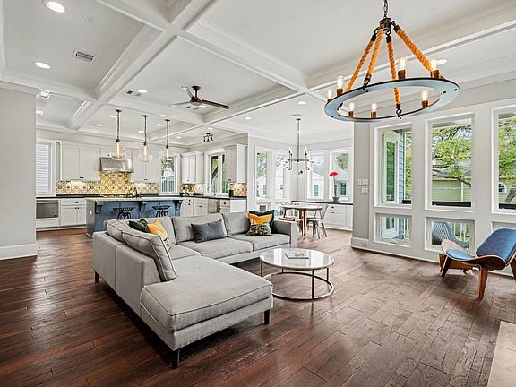 5th image of 131 Queen Rd