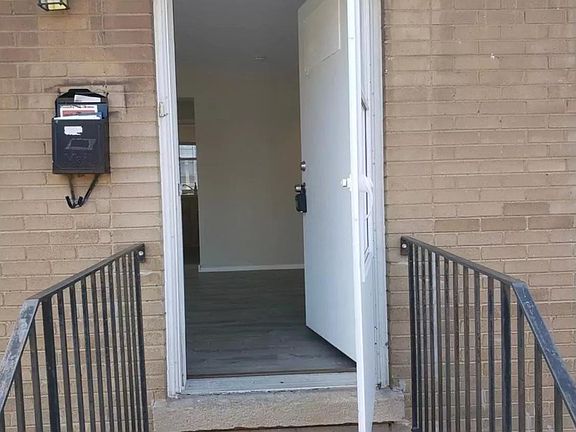2nd image of 11906 Ann St #1F