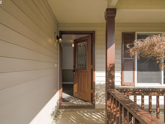 2nd image of 17016 NE 20th St