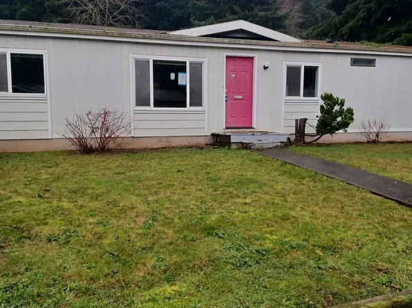 11672 Thrush Ct NE, Aurora, OR 97002