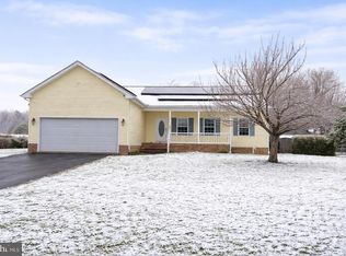 220 Barnes Blvd, Colonial Beach, VA 22443