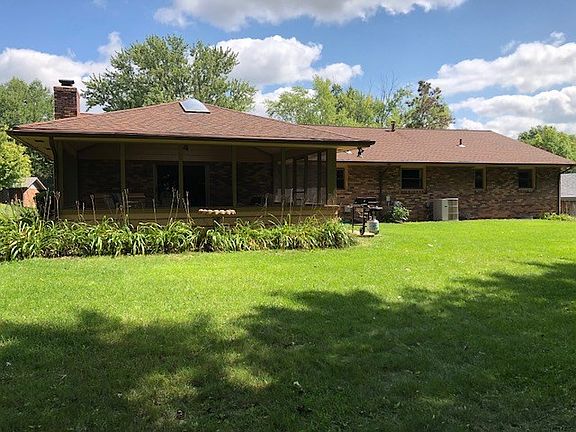 4th image of 3316 Conover Dr