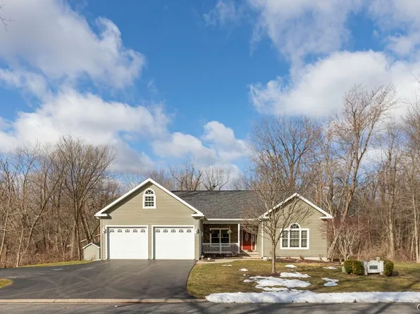 128 Tannery Ln, Fulton, NY 13069