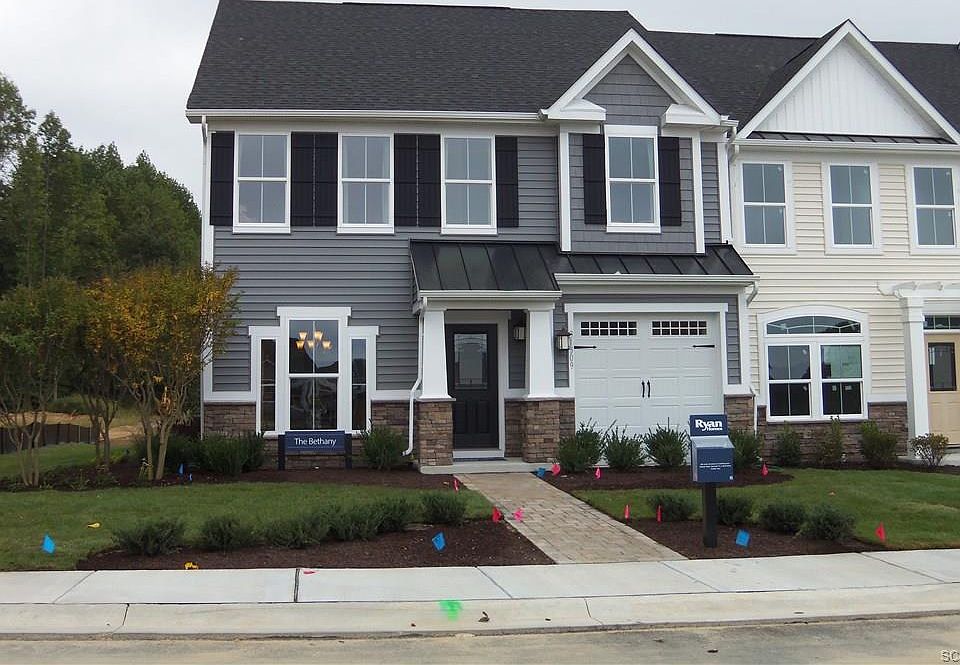 1st image of 313308 Guilford Ln #8