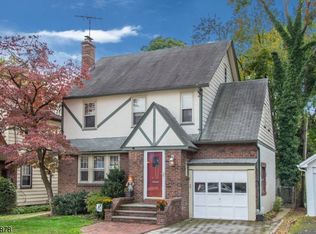 32 Osborne Pl, West Orange, NJ 07052