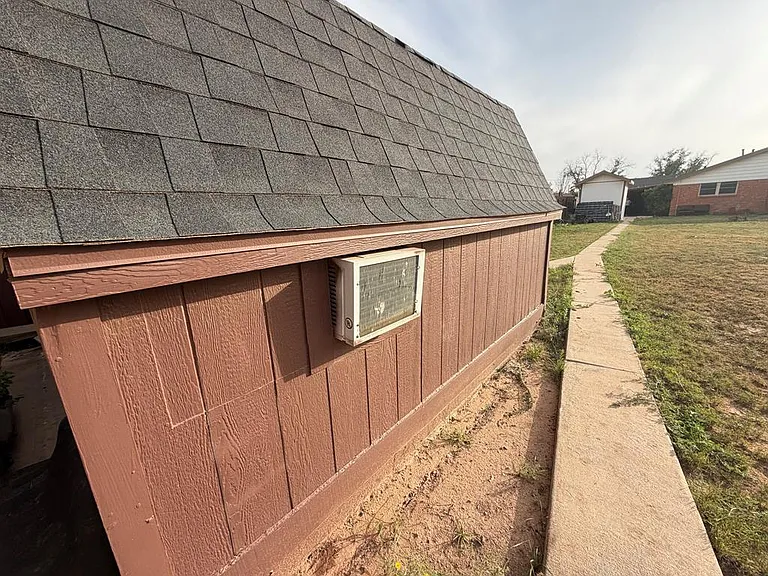 1002 Denton St — Photo 21