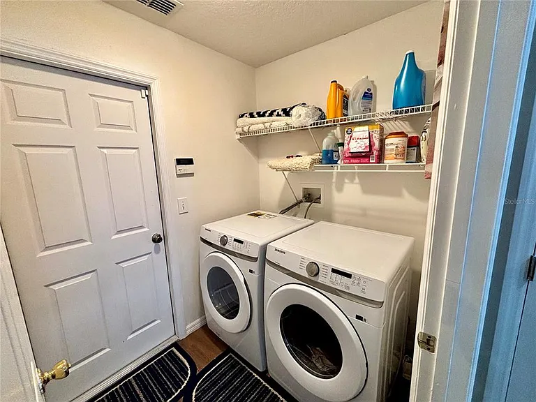 2146 Blackstone Landing Dr — Photo 9