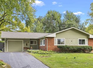 2S603 Gray Ave, Lombard, IL 60148