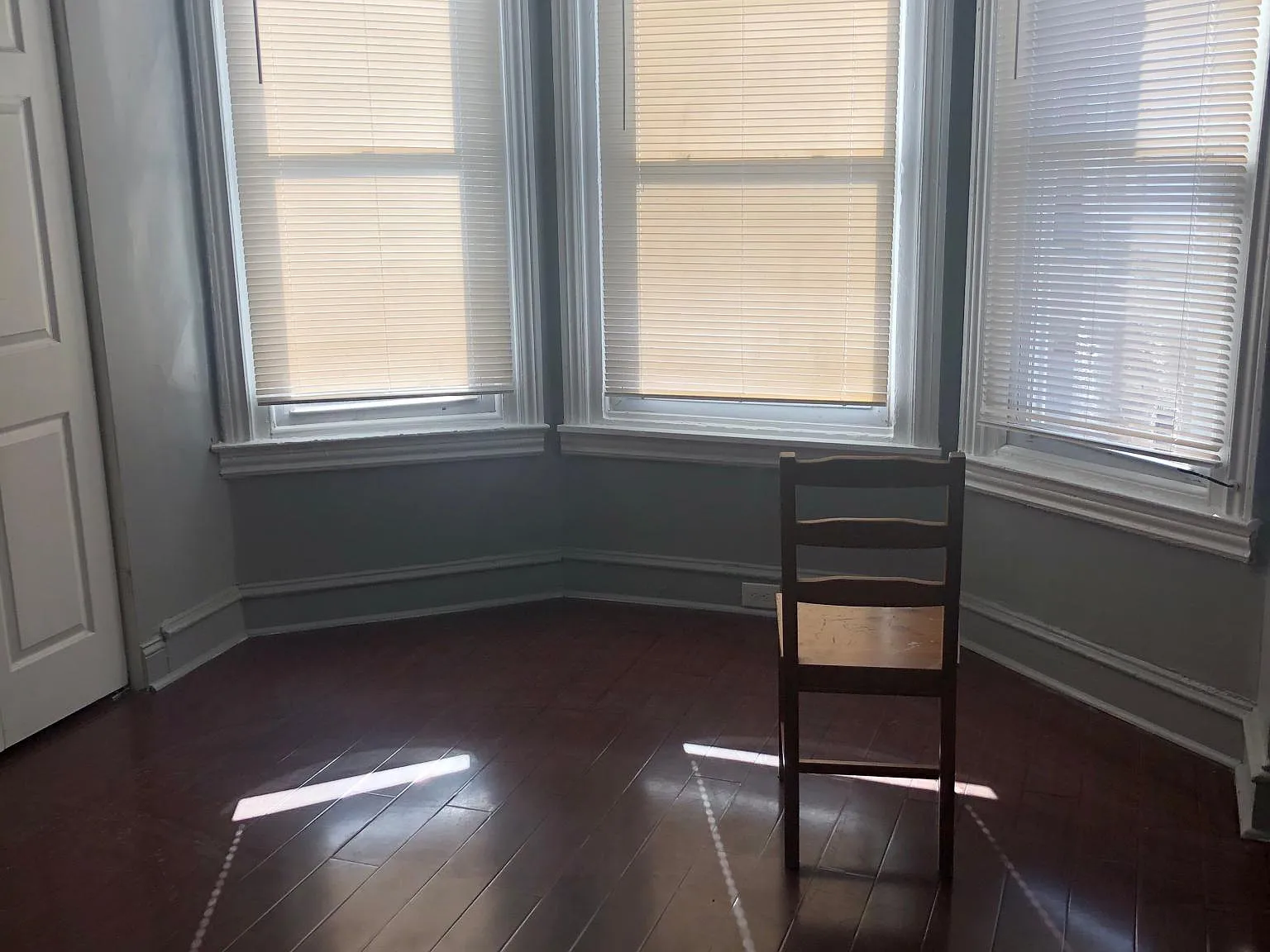 5425 Spring St — Photo 4