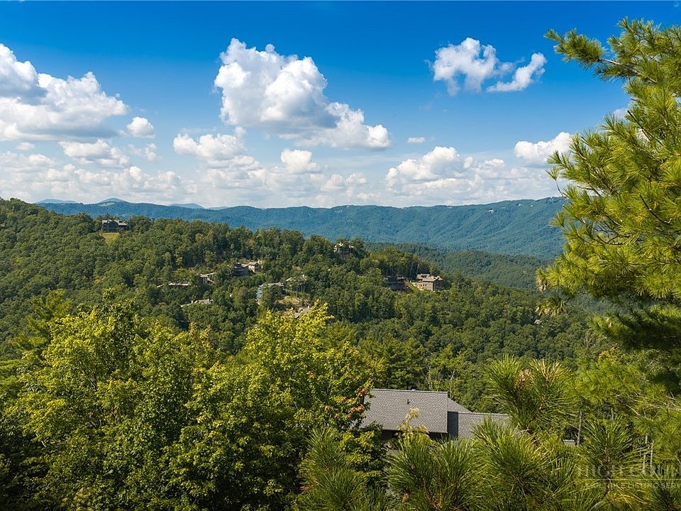 1st image of 327 Lyreleaf Trail