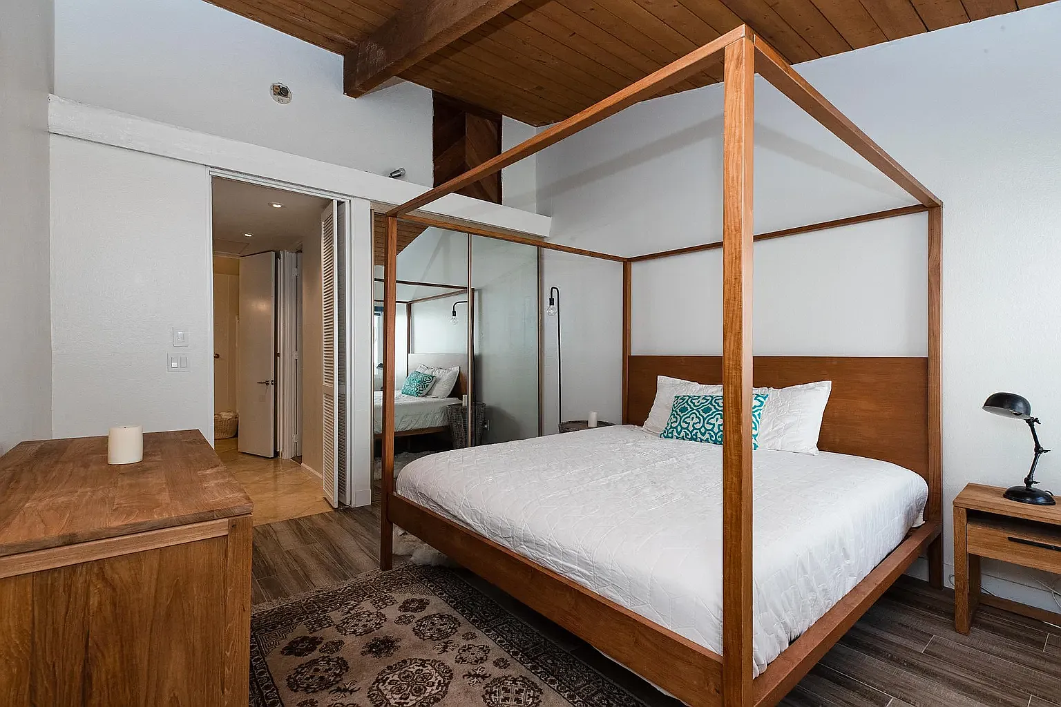 1 bed, 778 sqft, $3,000 — Photo 3