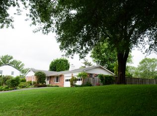 1003 Orr Cir SW, Leesburg, VA 20175