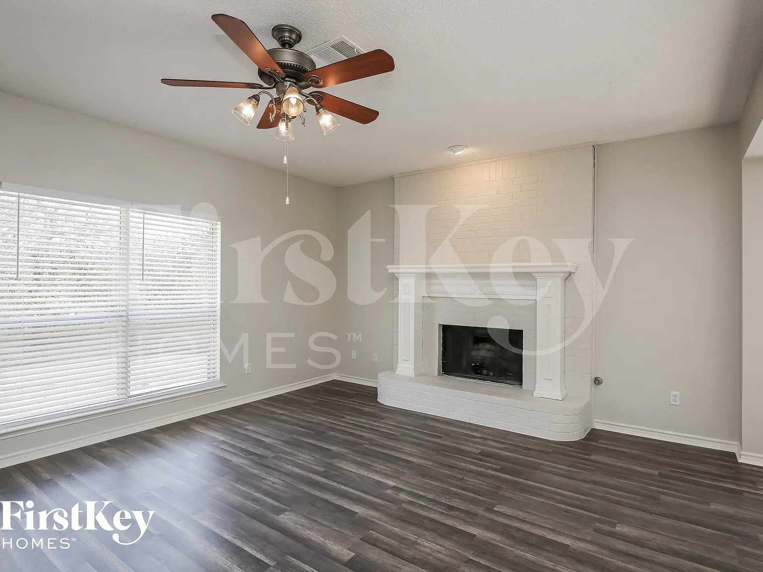 4 bed, 3.5 bath, 2694 sqft, $2,840 — Photo 2